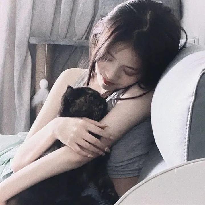戛纳机密第一季 剧照