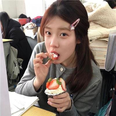 红头发的阿里比 剧照